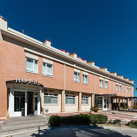 Hotel Ruta Del Duero La Cistérniga Buitenkant foto